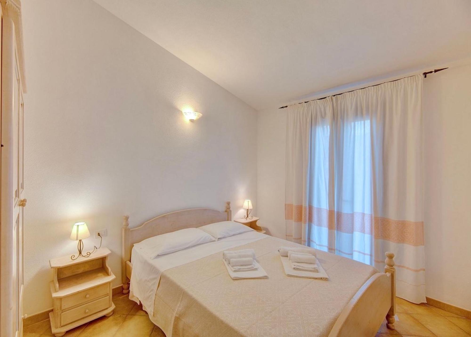Residence Con Piscina A Badesi, Appartamenti Con Wifi E A.C Zewnętrze zdjęcie